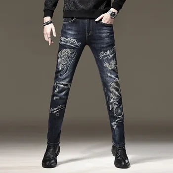 Осень-зима 2023, Новые Приталенные Повседневные Модные теплые джинсовые брюки с принтом, мужские приталенные Простые брюки для маленьких ног