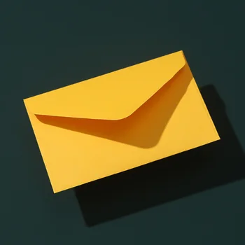 10шт 10,5 * 7 см Желтые маленькие конверты из Крафт-бумаги, поздравительная открытка, именная открытка, конверт из горячей бумаги, винтажные мини-конверты для писем